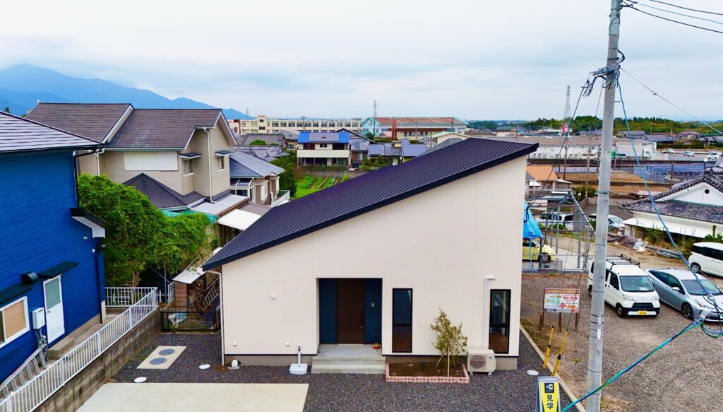 川西モデルハウスB  ４月OPEN